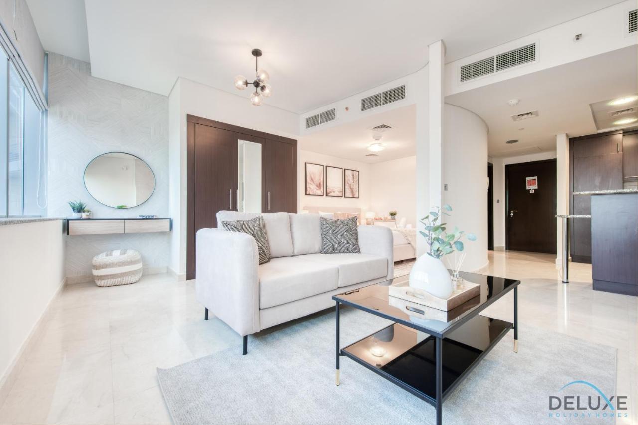 Calm Studio At Sky Gardens Difc By Deluxe Holiday Homes Дубай Екстериор снимка