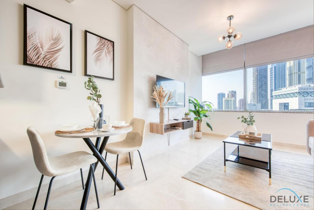 Calm Studio At Sky Gardens Difc By Deluxe Holiday Homes Дубай Екстериор снимка